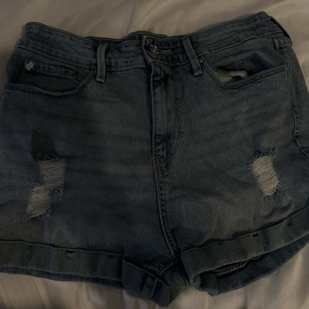 •Women’s Jean Shorts